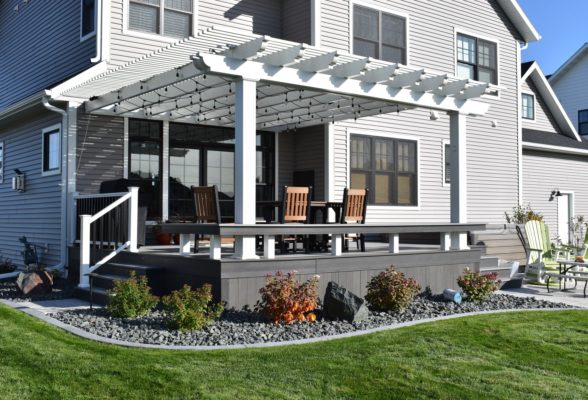 Deck With Pergola